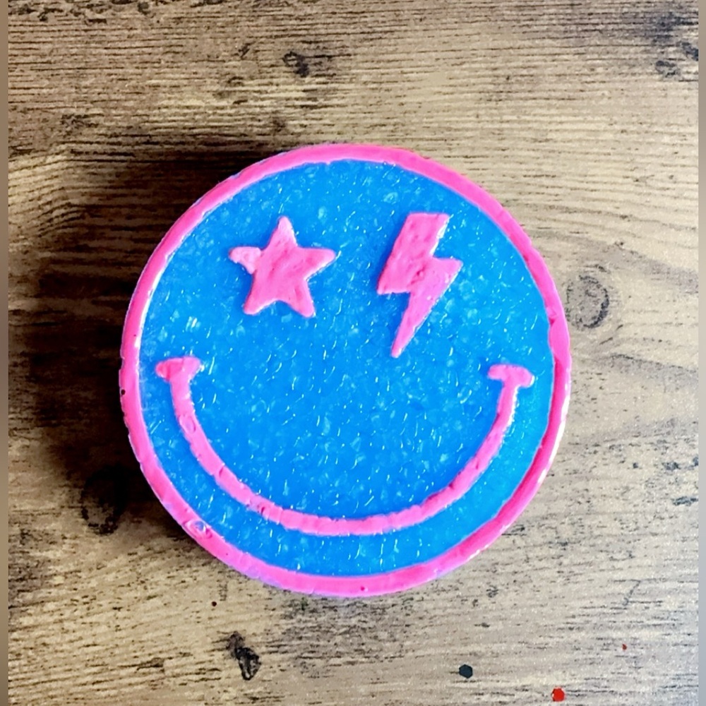 Smiley face freshie